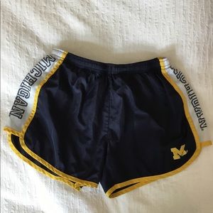Running shorts